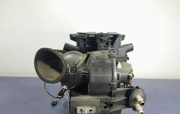 Peugeot 301 Interior heater climate box assembly 9676384580