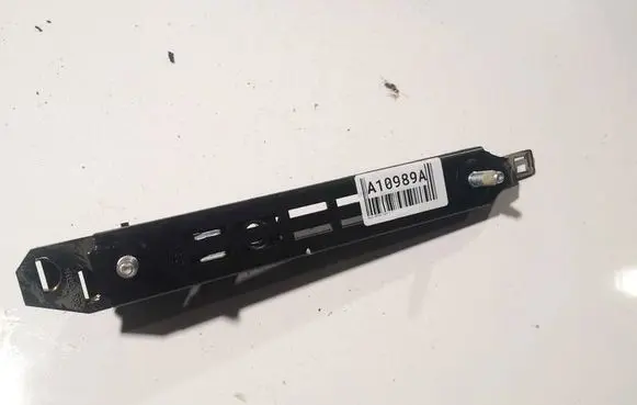 Opel Astra G Seat belt adjustment rail 