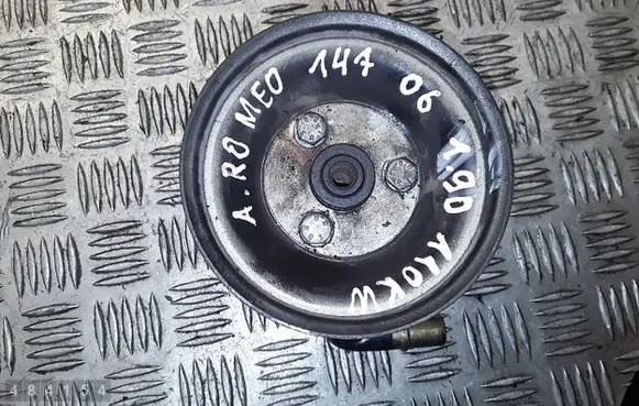 Alfa Romeo 147 Power steering pump 26103252fk