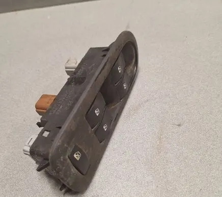 Renault Scenic II - Grand scenic II Electric window control switch 8200160603