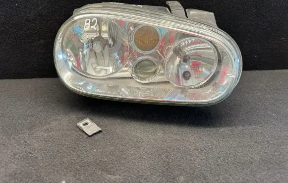 Volkswagen Golf IV Headlight/headlamp 1J1941016C 67736940