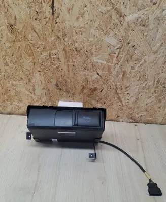 Volkswagen Touareg I CD/DVD changer 1J6035111