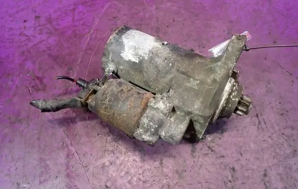 Volkswagen Golf IV Starter motor 