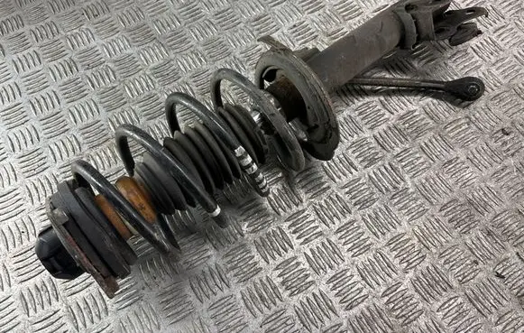 Mercedes-Benz B W246 W242 Front shock absorber with coil spring