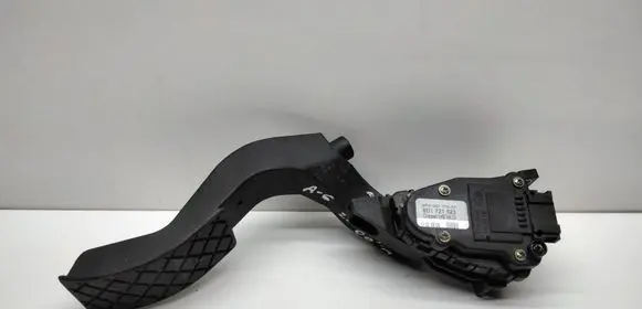 Audi A6 S6 C5 4B Accelerator throttle pedal 8D1721523