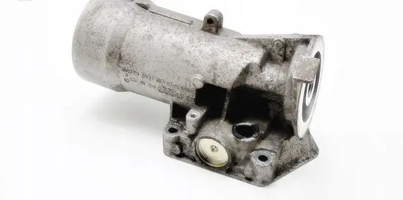 Volkswagen Polo V 6R Oil filter mounting bracket 045115389D