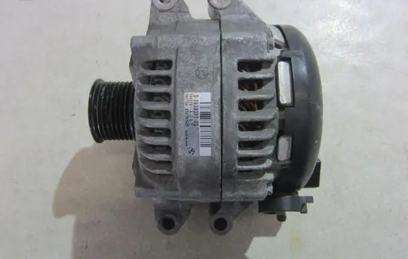 BMW 2 F22 F23 Generator/alternator 7638337