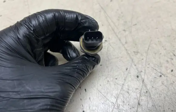 Air conditioning (A/C) pressure sensor