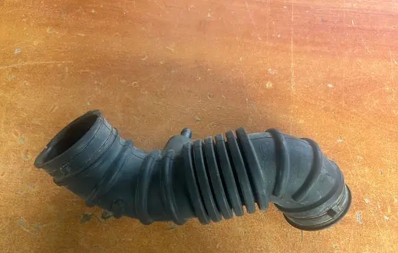 KIA Venga Air intake hose/pipe 281381P100
