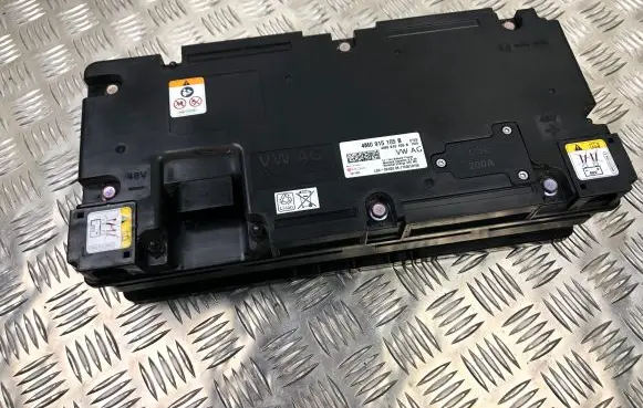 Audi SQ7 Hybrid / electric car battery 4M0915105B