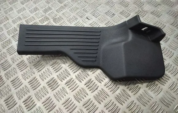 Ford Turneo Courier Rear sill trim cover