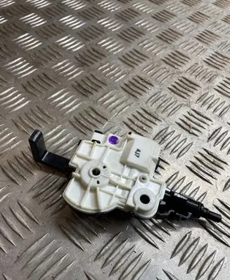 Fuel tank cap lock