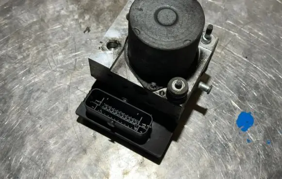 Peugeot Expert ABS Pump 9661887180