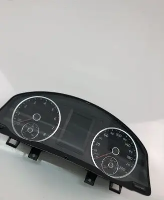 Volkswagen Tiguan Speedometer (instrument cluster) 5N0920872