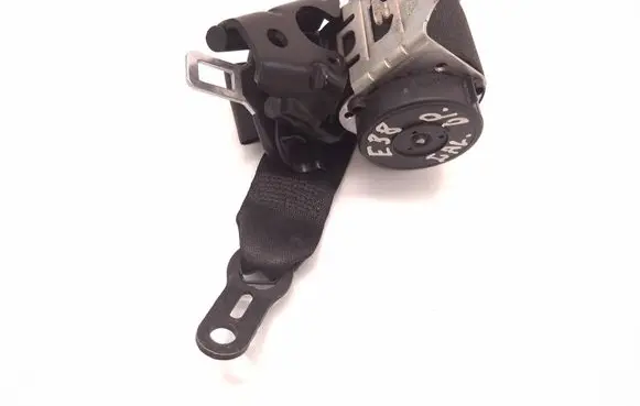 BMW 1 E82 E88 Rear seatbelt 609443000D 130626