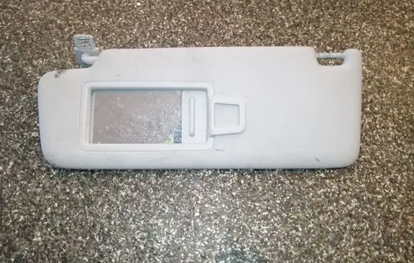 Volkswagen PASSAT CC Sun visor
