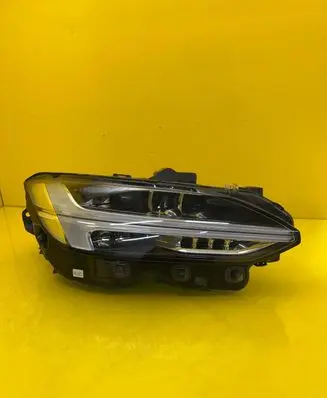 Volvo S90, V90 Headlight/headlamp 31446501