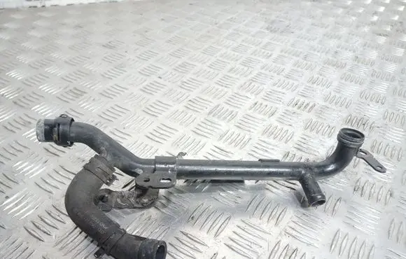 Audi A4 S4 B7 8E 8H Engine coolant pipe/hose 06D121065J