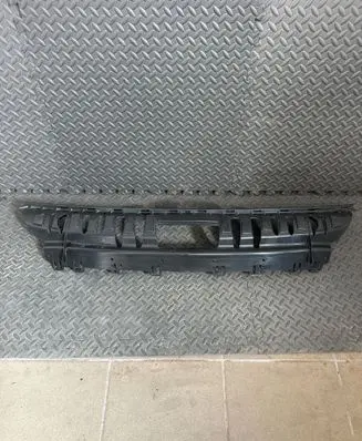 Ford Escape IV Radiator trim LJ6B17E778AKW H949C