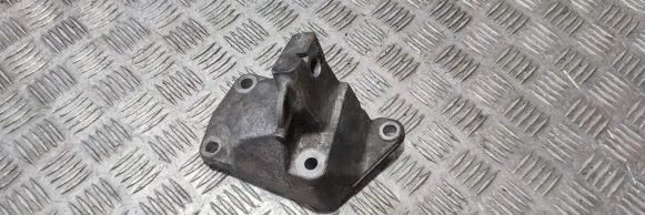 Dodge Durango Engine mounting bracket 68252524AA