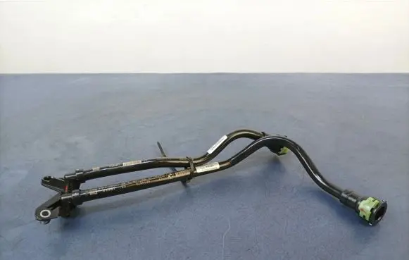 BMW 5 G30 G31 Turbo turbocharger oiling pipe/hose 8654879