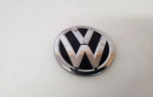 Volkswagen Touareg III Manufacturers badge/model letters 760853630B