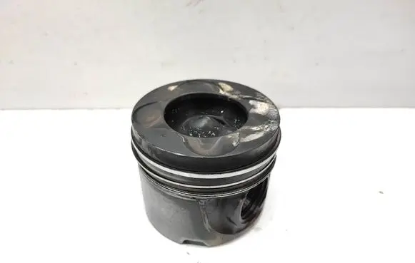 BMW 7 E65 E66 Piston 84L93