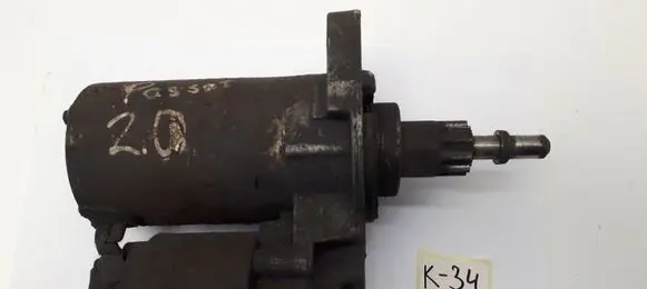 Volkswagen PASSAT B4 Starter motor 251324