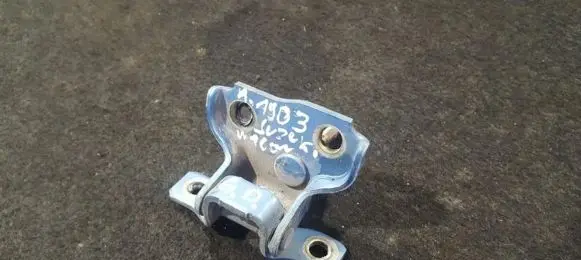 Suzuki Wagon R+ Rear door lower hinge