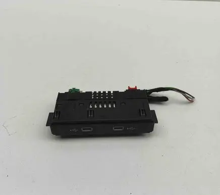 USB socket connector