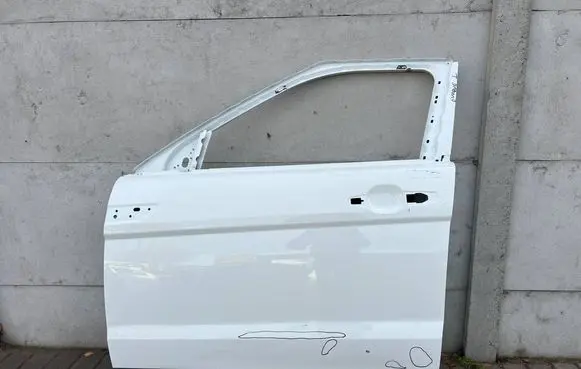 Land Rover Evoque I Front door