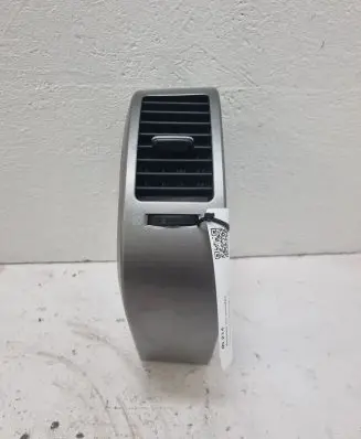 Toyota Prius (XW20) Dashboard side air vent grill/cover trim 5506247010