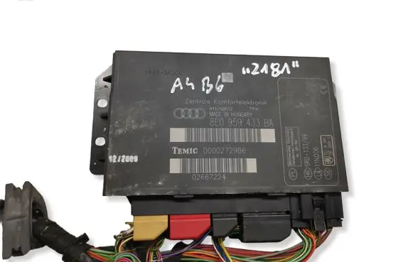 Audi A4 S4 B6 8E 8H Comfort/convenience module 8E0959433BA 02667224 00002729B6