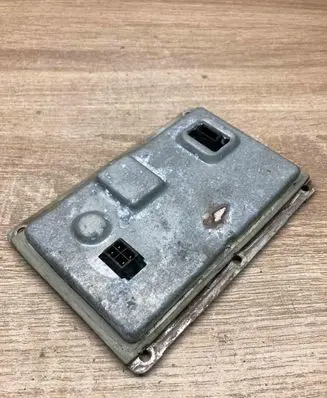 Volkswagen Golf VI Headlight ballast module Xenon 3D0937391B