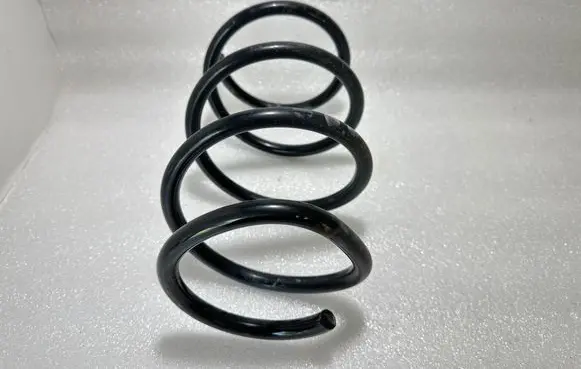 BMW 5 E60 E61 Front coil spring