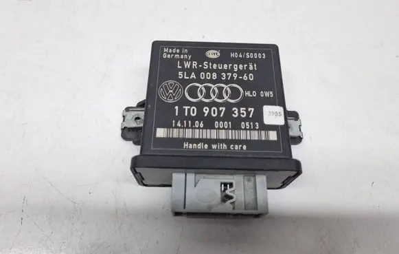 Skoda Octavia Mk2 (1Z) Light module LCM 1T0907357