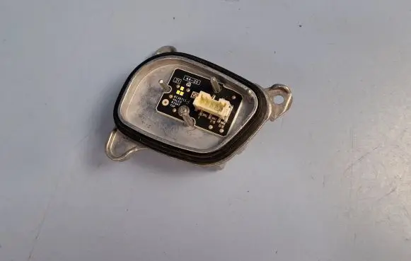 Volkswagen Golf VIII Headlight ballast module Xenon 5H0998478A 90175922A 5H1941006B