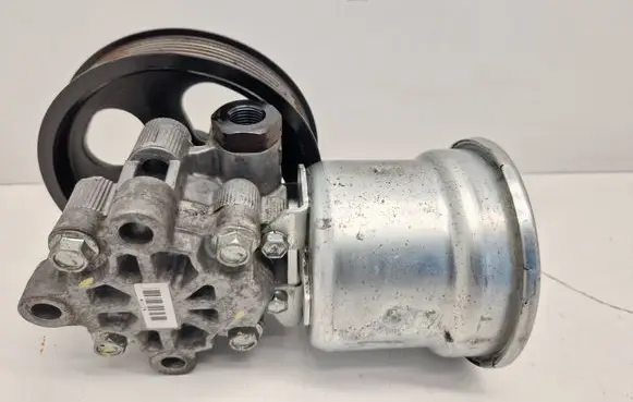 Toyota Avensis T250 Power steering pump 12180 1121316