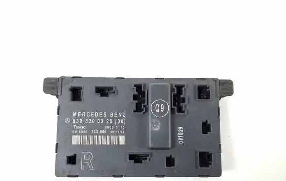Mercedes-Benz Vito Viano W639 Door control unit/module A6398200326