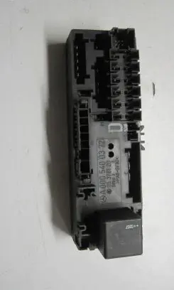 Mercedes-Benz E W210 Fuse module A0005400372