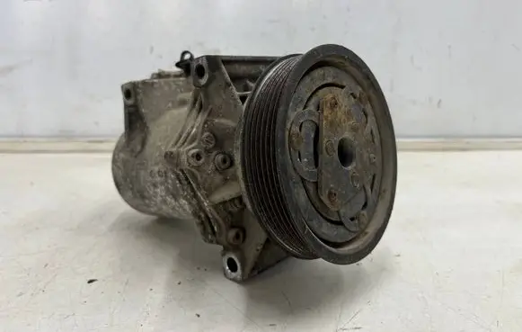 Dacia Dokker Air conditioning (A/C) compressor (pump) 8201025121