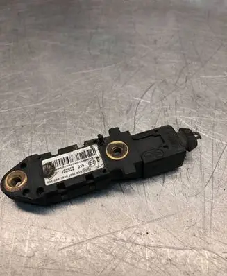 Mercedes-Benz E W211 Airbag deployment crash/impact sensor 0028201326 102552