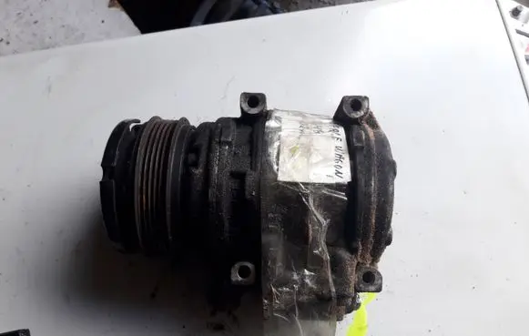 Mitsubishi Space Wagon Air conditioning (A/C) compressor (pump)