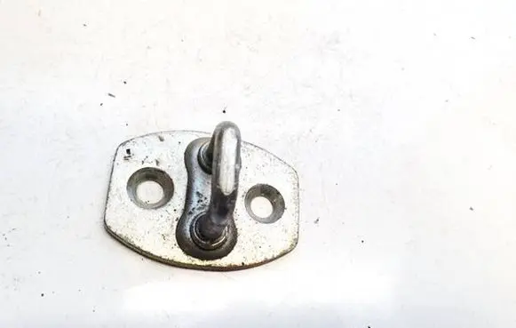 Toyota Yaris Front door lock loop/hook striker 
