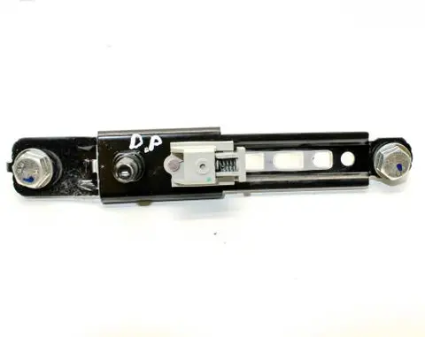 MG HS Seat belt height adjuster