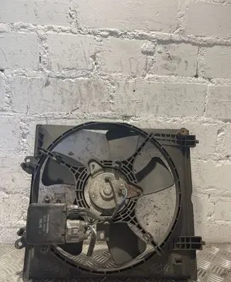 Mitsubishi Lancer Radiator cooling fan shroud