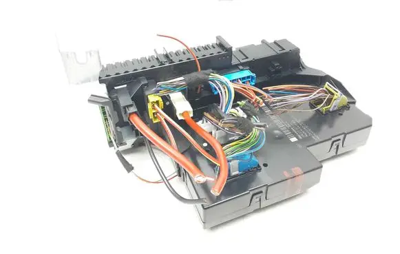 Mercedes-Benz E W212 SAM control unit 2129009622 2129020008