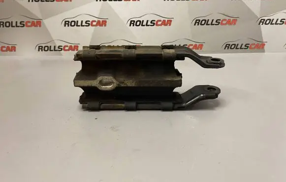 Volvo S60 Engine mount bracket 8G9N6P082BA