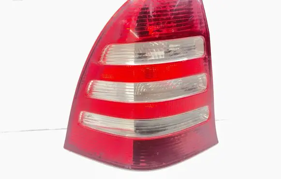 Mercedes-Benz C W203 Rear/tail lights 2038202364