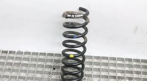 Hyundai i40 Rear coil spring